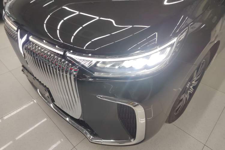 Used VOYAH Dream 2025 EV Four-Wheel Drive Flagship Kunpeng Edition Left Front Headlight