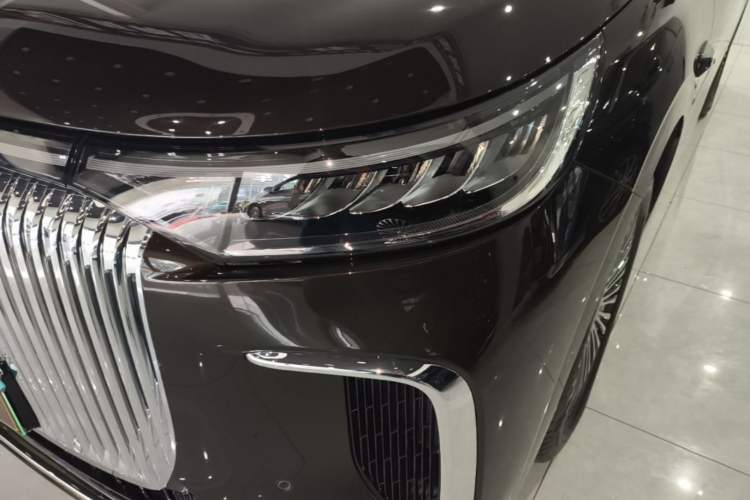 Used VOYAH Dream 2025 PHEV Four-Wheel Drive Prestige Qiankun Edition Left Front Headlight
