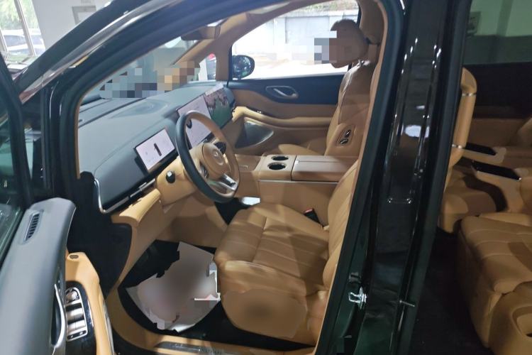 Used VOYAH Dream 2025 PHEV Four-Wheel-Drive Flagship Kunpeng Edition Left Front Seat