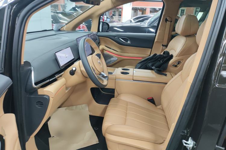 Used VOYAH Dream 2025 PHEV Four-Wheel-Drive Flagship Kunpeng Edition Left Front Seat