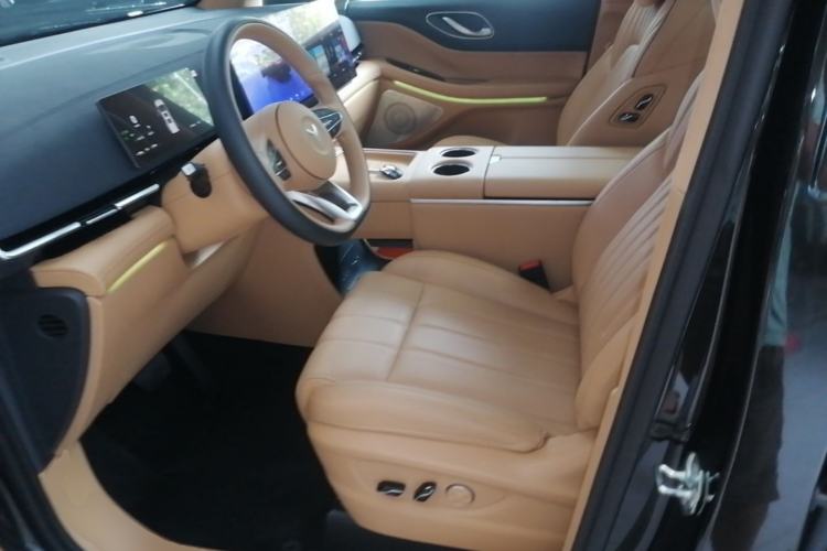 Used VOYAH Dream 2025 PHEV Four-Wheel-Drive Flagship Kunpeng Edition Left Front Seat