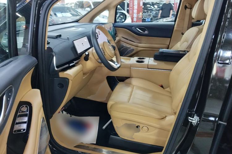 Used VOYAH Dream 2025 PHEV Four-Wheel-Drive Flagship Kunpeng Edition Left Front Seat