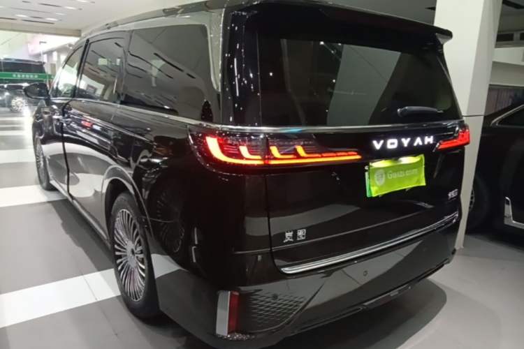 Used VOYAH Dream 2025 PHEV Four-Wheel Drive Prestige Kunpeng Edition Rear Left 45 Deg