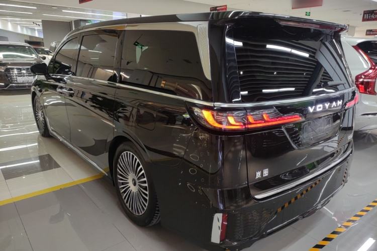Used VOYAH Dream 2025 PHEV Four-Wheel-Drive Flagship Version – Qiankun Edition Rear Left 45 Deg