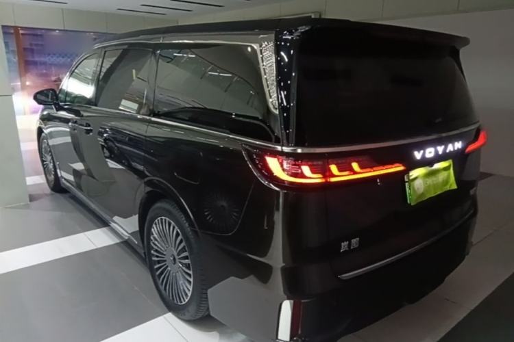 Used VOYAH Dream 2025 PHEV Four-Wheel-Drive Flagship Kunpeng Edition Rear Left 45 Deg