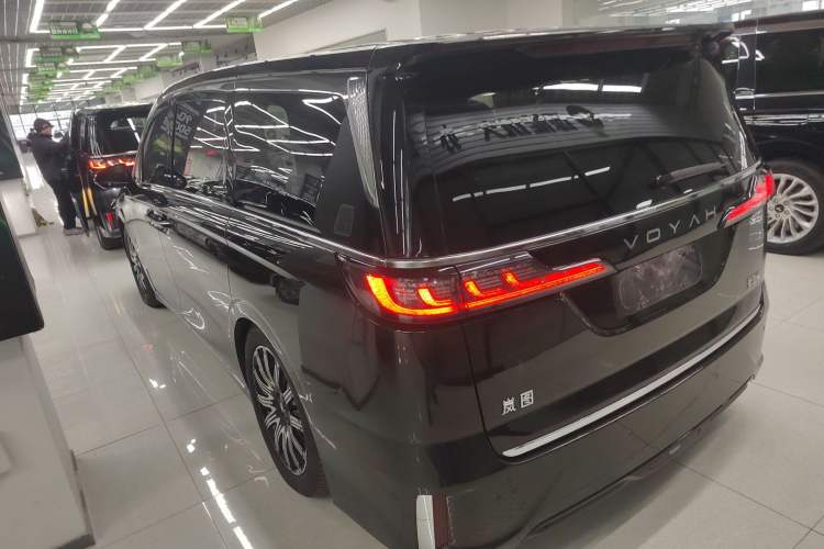Used VOYAH Dream 2025 EV Four-Wheel Drive Flagship Kunpeng Edition Rear Left 45 Deg