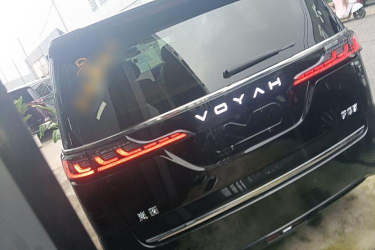 Used VOYAH Dream 2025 PHEV Four-Wheel-Drive Flagship Kunpeng Edition Rear Left 45 Deg