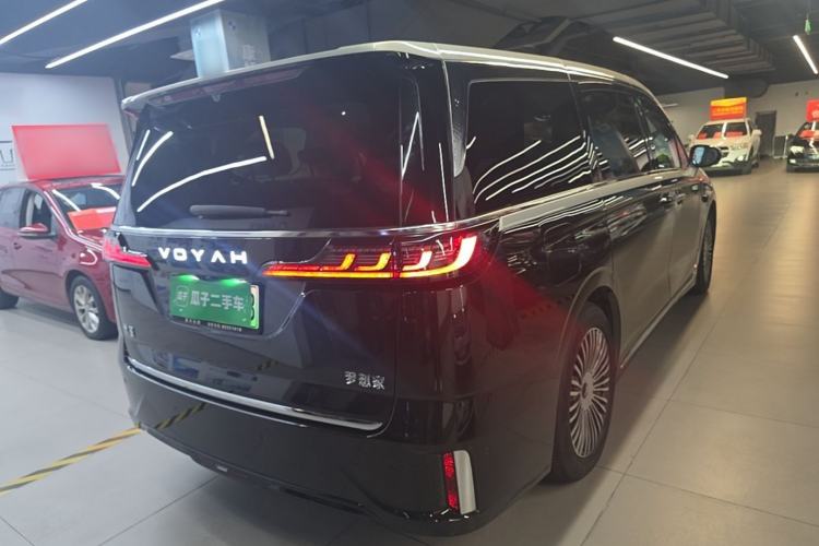 Used VOYAH Dream 2025 PHEV Four-Wheel-Drive Flagship Version – Qiankun Edition Rear Right 45 Deg