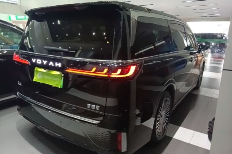 Used VOYAH Dream 2025 PHEV Four-Wheel Drive Prestige Kunpeng Edition Rear Right 45 Deg