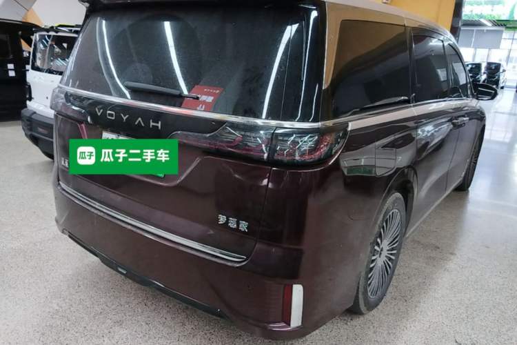 Used VOYAH Dream 2025 PHEV Four-Wheel Drive Prestige Kunpeng Edition Rear Right 45 Deg