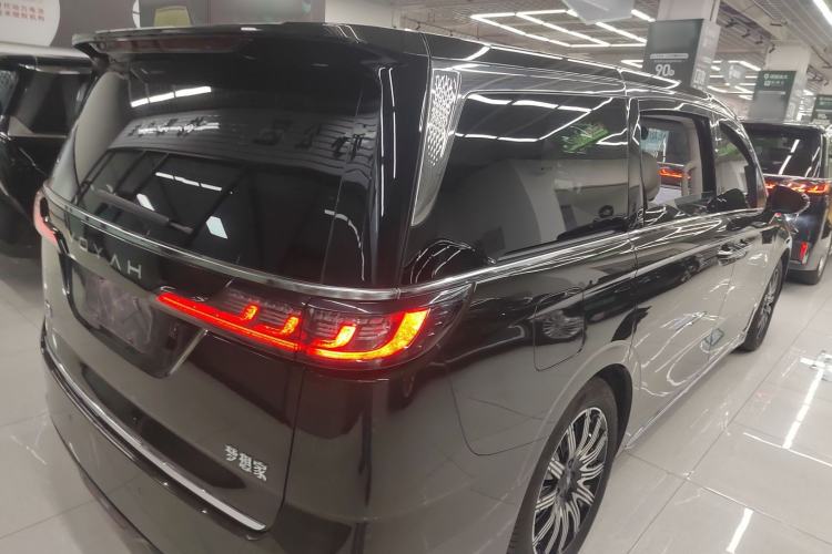 Used VOYAH Dream 2025 EV Four-Wheel Drive Flagship Kunpeng Edition Rear Right 45 Deg