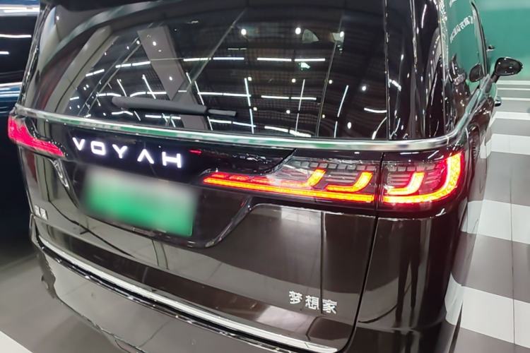 Used VOYAH Dream 2025 PHEV Four-Wheel-Drive Flagship Kunpeng Edition Rear