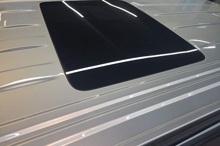 Used VOYAH Dream 2025 PHEV Four-Wheel-Drive Flagship Version – Qiankun Edition Roof