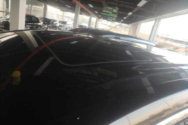 Used VOYAH Dream 2025 PHEV Four-Wheel-Drive Flagship Kunpeng Edition Roof