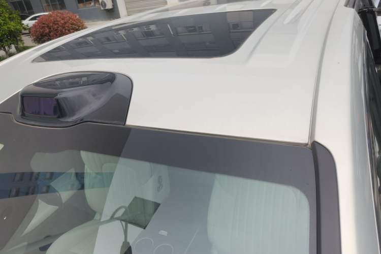 Used VOYAH Dream 2025 PHEV Four-Wheel-Drive Flagship Version – Qiankun Edition Roof