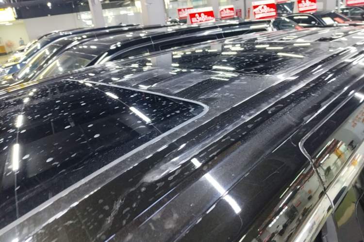 Used VOYAH Dream 2025 PHEV Four-Wheel-Drive Flagship Kunpeng Edition Roof