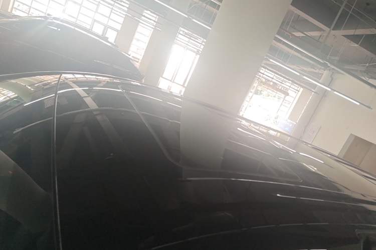 Used VOYAH Dream 2025 PHEV Four-Wheel-Drive Flagship Kunpeng Edition Roof