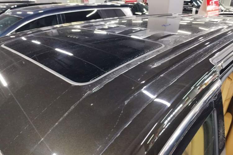 Used VOYAH Dream 2025 PHEV Four-Wheel-Drive Flagship Kunpeng Edition Roof