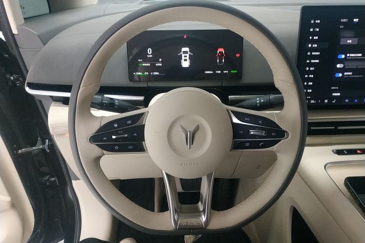 Used VOYAH Dream 2025 PHEV Four-Wheel-Drive Flagship Kunpeng Edition Steering Wheel