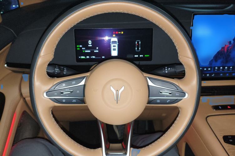 Used VOYAH Dream 2025 PHEV Four-Wheel-Drive Flagship Kunpeng Edition Steering Wheel