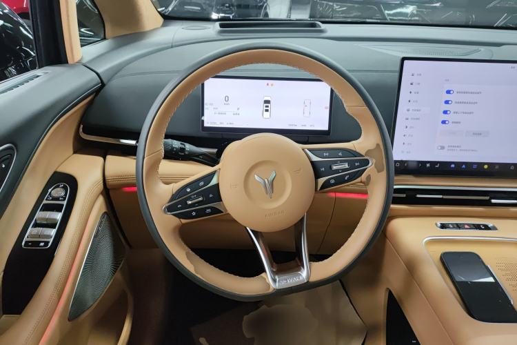 Used VOYAH Dream 2025 PHEV Four-Wheel-Drive Flagship Kunpeng Edition Steering Wheel