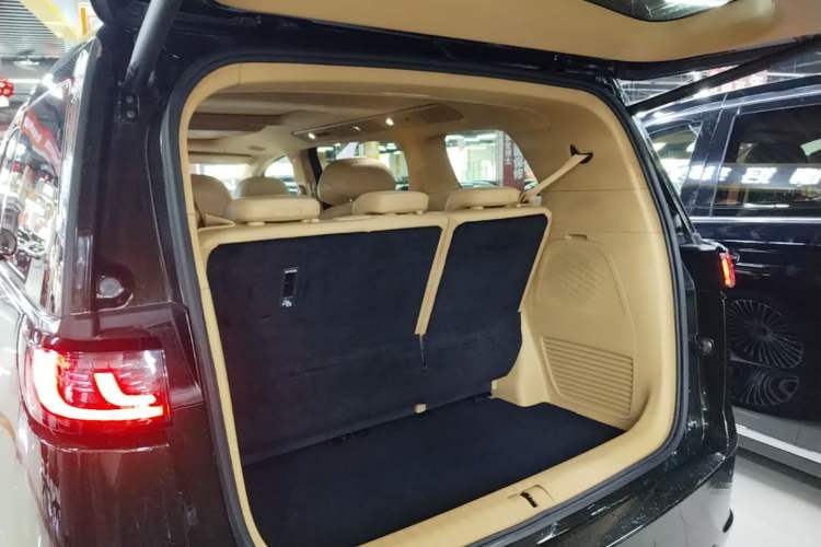 Used VOYAH Dream 2025 PHEV Four-Wheel-Drive Flagship Kunpeng Edition Trunk