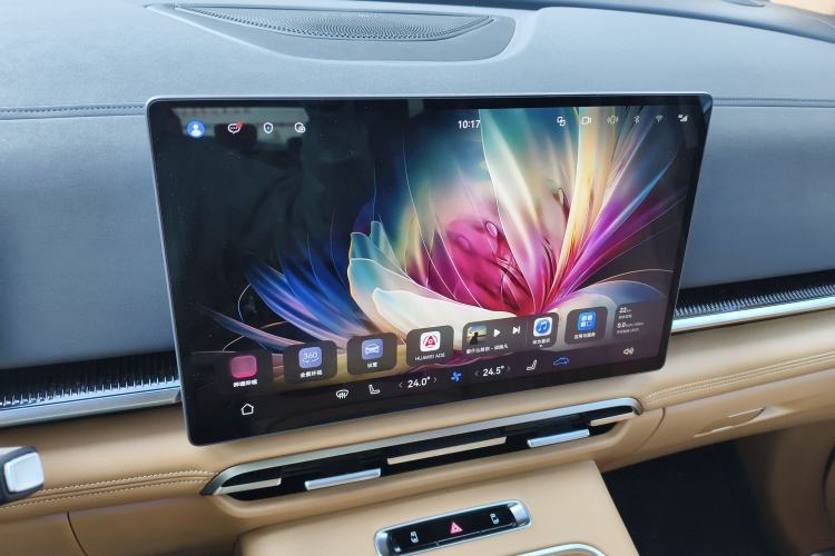Used VOYAH Dream 2025 PHEV Four-Wheel-Drive Flagship Version – Qiankun Edition Audio And AC Panel