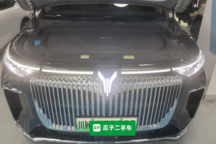 Used VOYAH Dream 2025 PHEV Four-Wheel-Drive Flagship Version – Qiankun Edition Engine Bay