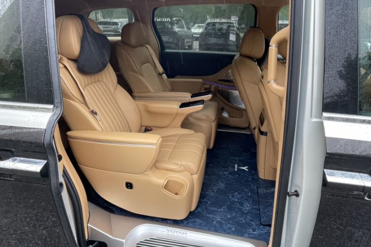 Used VOYAH Dream 2025 PHEV Four-Wheel-Drive Flagship Version – Qiankun Edition Exterior 3