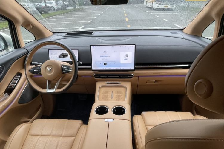 Used VOYAH Dream 2025 PHEV Four-Wheel-Drive Flagship Version – Qiankun Edition Exterior 4