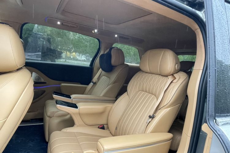 Used VOYAH Dream 2025 PHEV Four-Wheel-Drive Flagship Version – Qiankun Edition Exterior 8