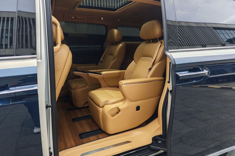 Used VOYAH Dream 2025 PHEV Four-Wheel-Drive Flagship Version – Qiankun Edition Interior 1