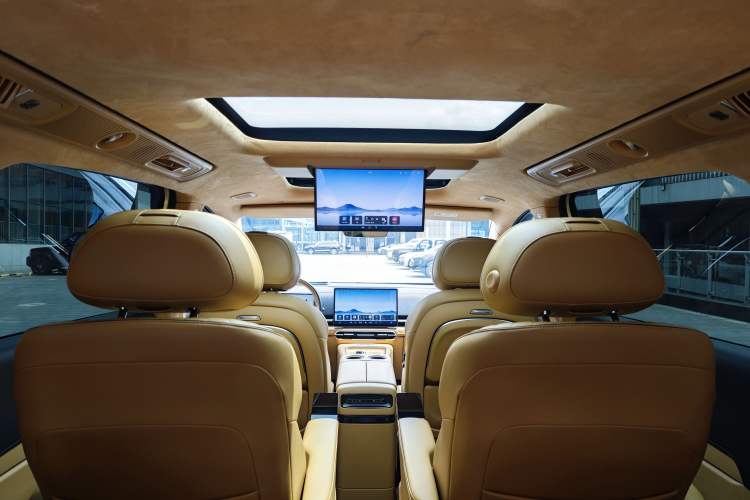 Used VOYAH Dream 2025 PHEV Four-Wheel-Drive Flagship Version – Qiankun Edition Interior 2