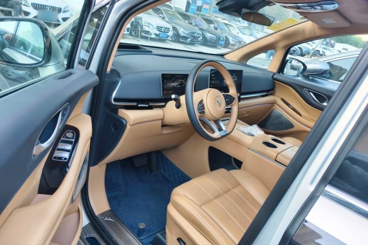 Used VOYAH Dream 2025 PHEV Four-Wheel-Drive Flagship Version – Qiankun Edition Interior 3