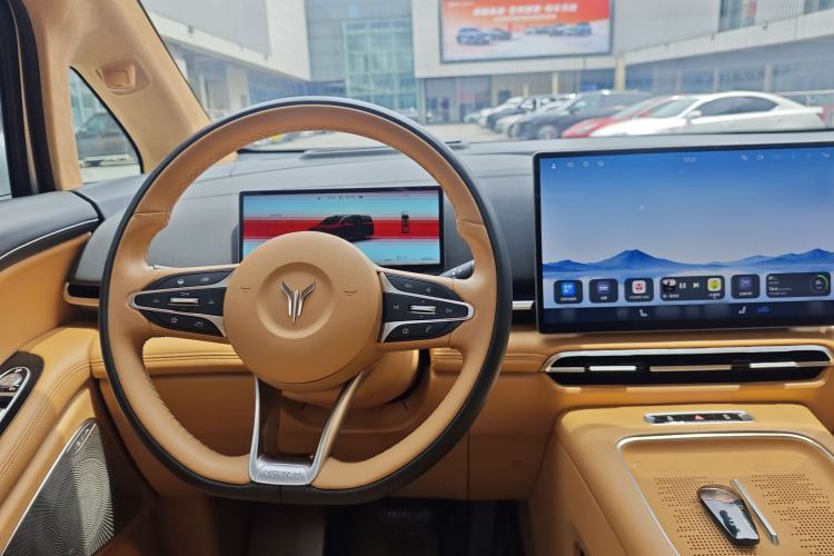 Used VOYAH Dream 2025 PHEV Four-Wheel-Drive Flagship Version – Qiankun Edition Interior 6