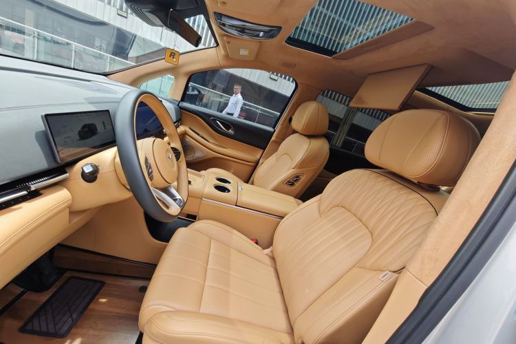 Used VOYAH Dream 2025 PHEV Four-Wheel-Drive Flagship Version – Qiankun Edition Interior 7