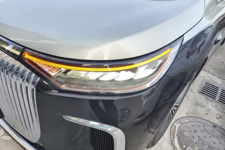 Used VOYAH Dream 2025 PHEV Four-Wheel-Drive Flagship Version – Qiankun Edition Left Front Headlight