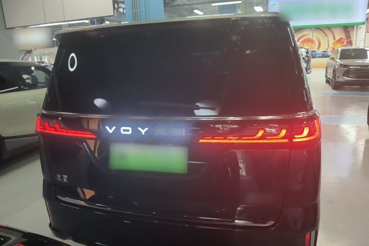 Used VOYAH Dream 2025 PHEV Four-Wheel-Drive Flagship Version – Qiankun Edition Rear