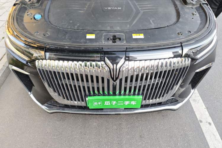Used VOYAH Dream 2025 PHEV Four-Wheel-Drive Flagship Kunpeng Edition Engine Bay