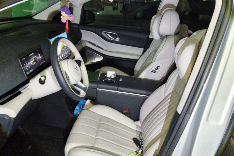 Used VOYAH Dream 2025 PHEV Four-Wheel-Drive Flagship Version – Qiankun Edition Left Front Seat