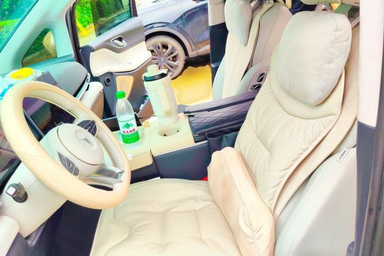 Used VOYAH Dream 2025 PHEV Four-Wheel-Drive Flagship Version – Qiankun Edition Left Front Seat