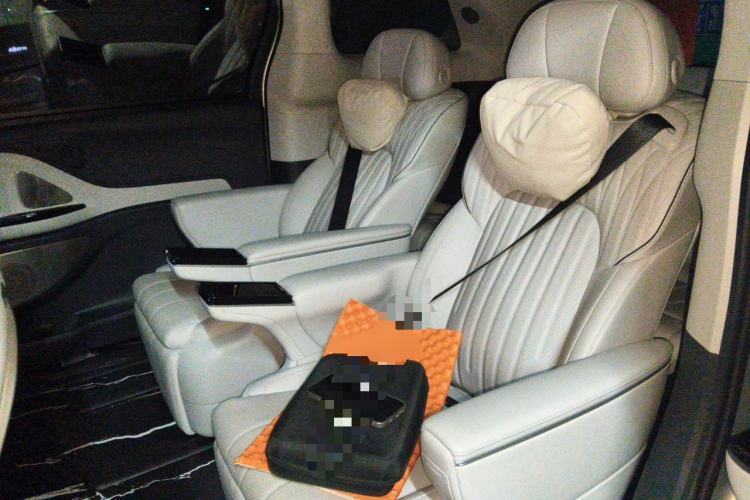 Used VOYAH Dream 2025 PHEV Four-Wheel-Drive Flagship Version – Qiankun Edition Left Rear Seat