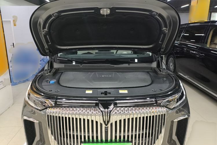 Used VOYAH Dream 2025 PHEV Four-Wheel-Drive Flagship Version – Qiankun Edition Engine Bay