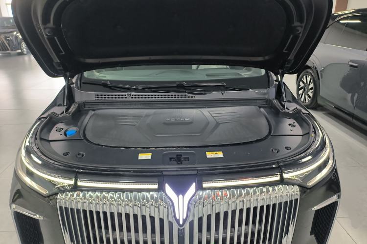 Used VOYAH Dream 2025 PHEV Four-Wheel-Drive Flagship Kunpeng Edition Engine Bay