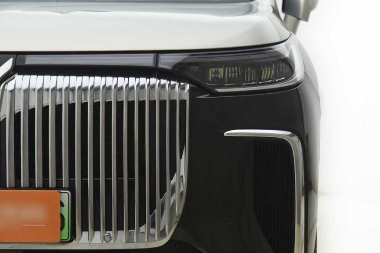 Used VOYAH Dream 2025 PHEV Four-Wheel-Drive Flagship Version – Qiankun Edition Exterior 11