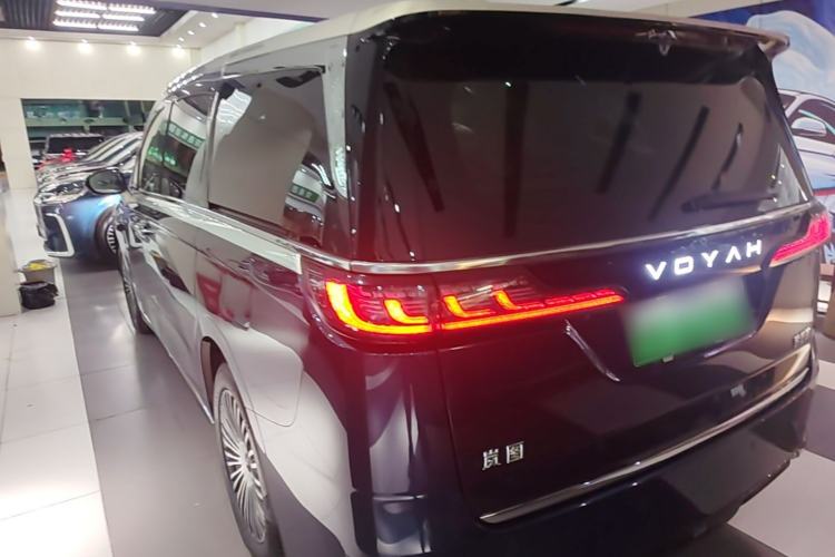 Used VOYAH Dream 2025 PHEV Four-Wheel-Drive Flagship Version – Qiankun Edition Exterior 2