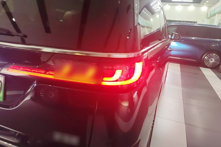 Used VOYAH Dream 2025 PHEV Four-Wheel-Drive Flagship Version – Qiankun Edition Exterior 3