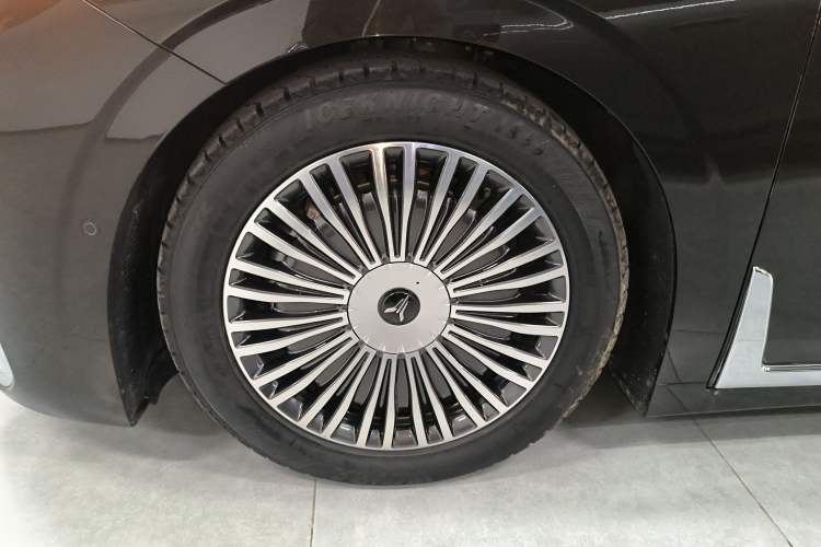 Used VOYAH Dream 2025 PHEV Four-Wheel-Drive Flagship Kunpeng Edition Exterior 4