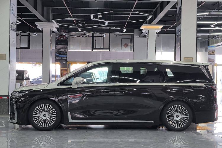 Used VOYAH Dream 2025 PHEV Four-Wheel-Drive Flagship Version – Qiankun Edition Exterior 5