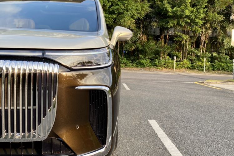 Used VOYAH Dream 2025 PHEV Four-Wheel-Drive Flagship Version – Qiankun Edition Exterior 7